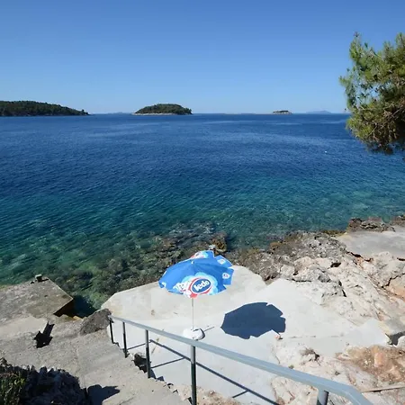 Seaside Holiday House Prizba, Korcula - 9472 Casa de Férias *